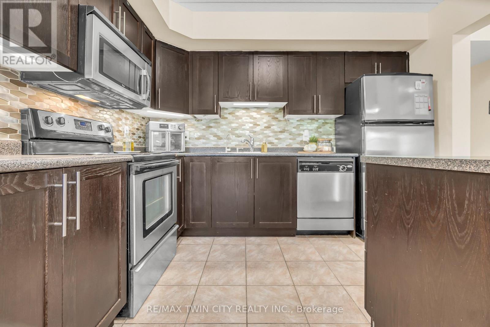 12 - 950 Highland Road W, Kitchener, Ontario  N2N 0A5 - Photo 12 - X12202481