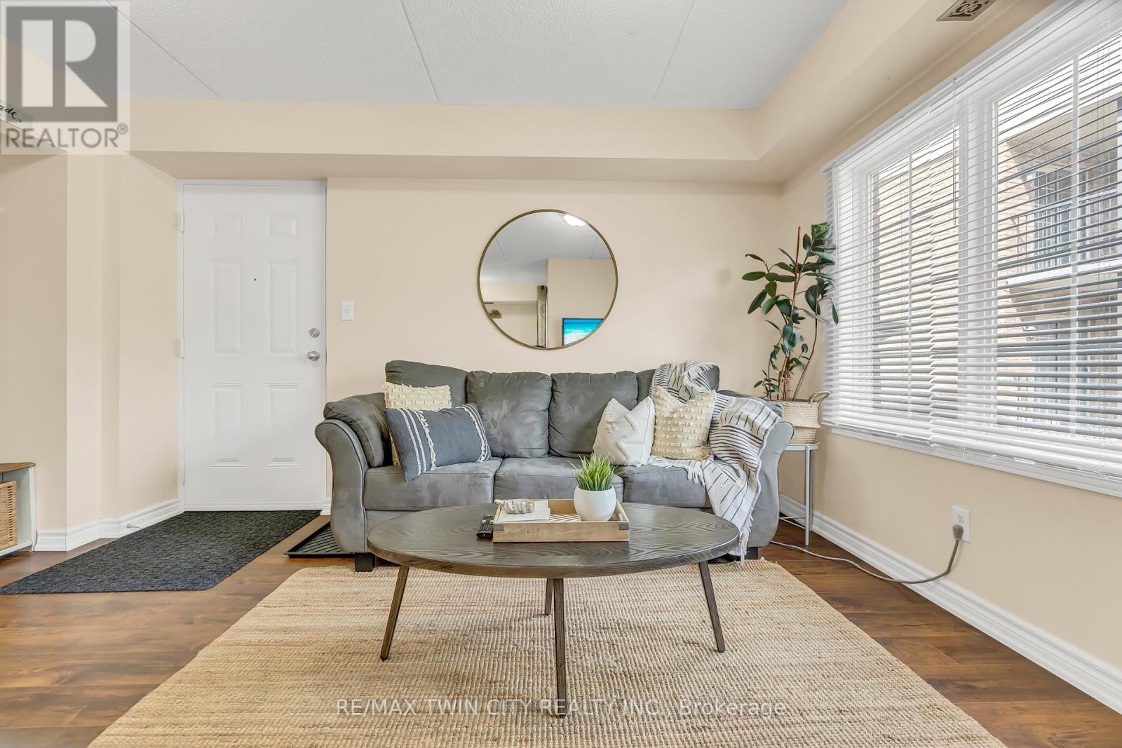 Property at 12 - 950 HIGHLAND ROAD W image 5