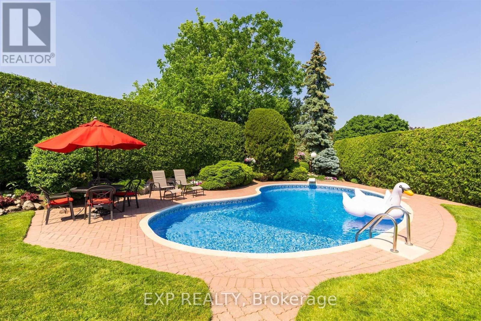 353 Siena Court, Oshawa, Ontario  L1J 6V5 - Photo 4 - E12191775