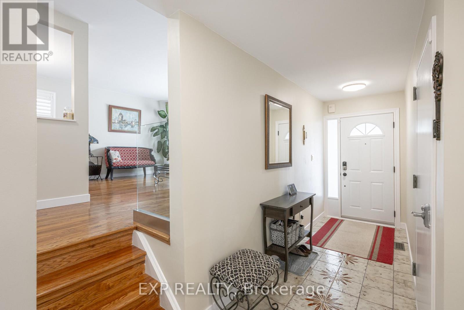 353 Siena Court, Oshawa, Ontario  L1J 6V5 - Photo 9 - E12191775