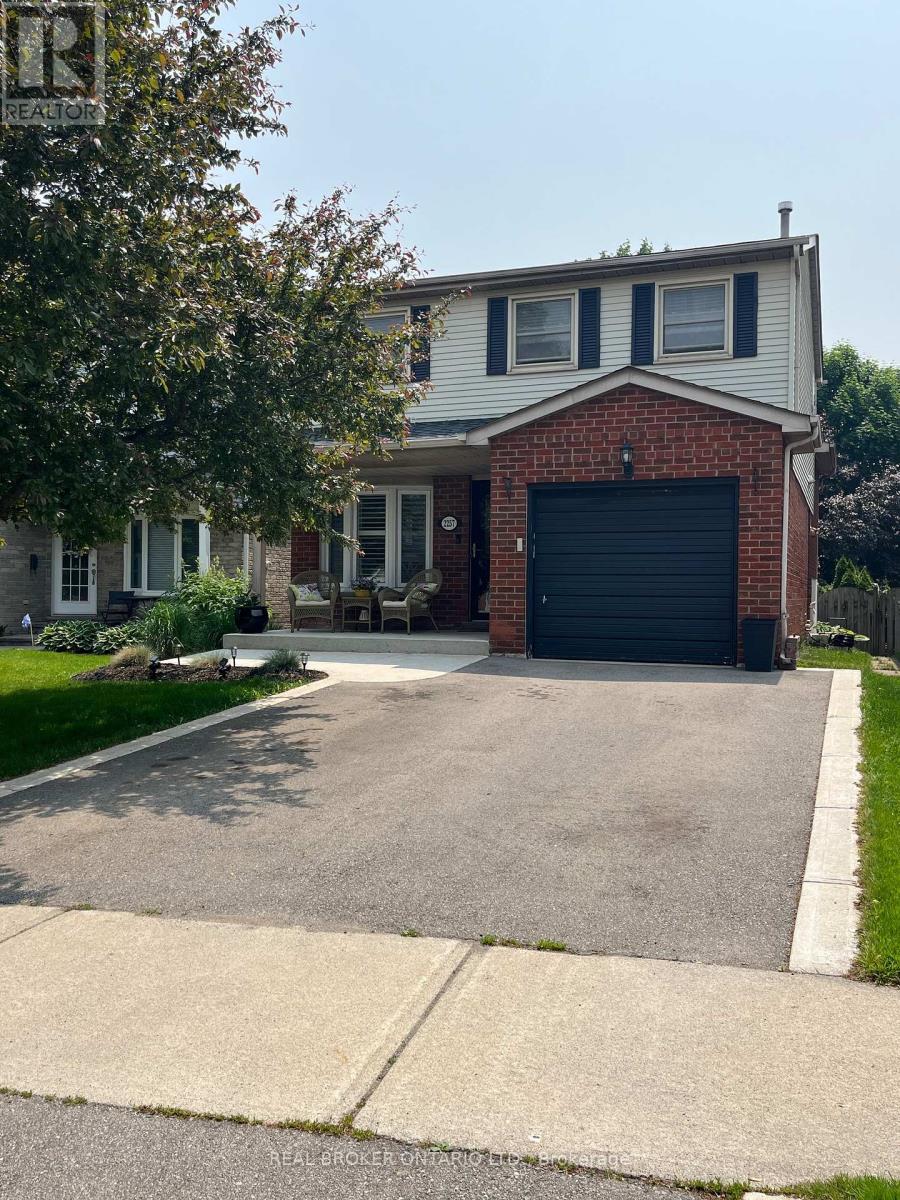 2257 SILVERBIRCH COURT, Burlington, Ontario