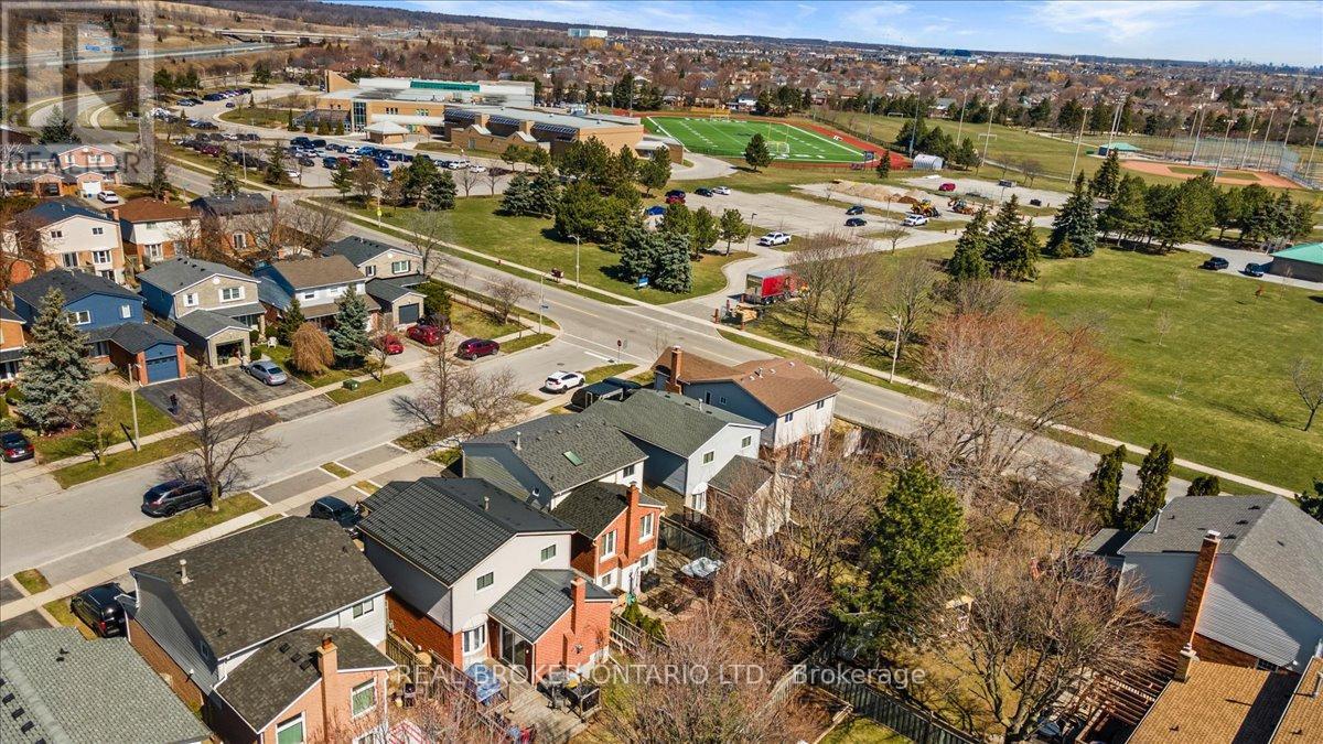 2257 Silverbirch Court, Burlington, Ontario  L7M 3H2 - Photo 46 - W12196186