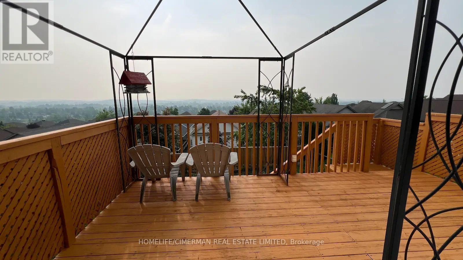 Property at 1055 BAKER STREET image 4