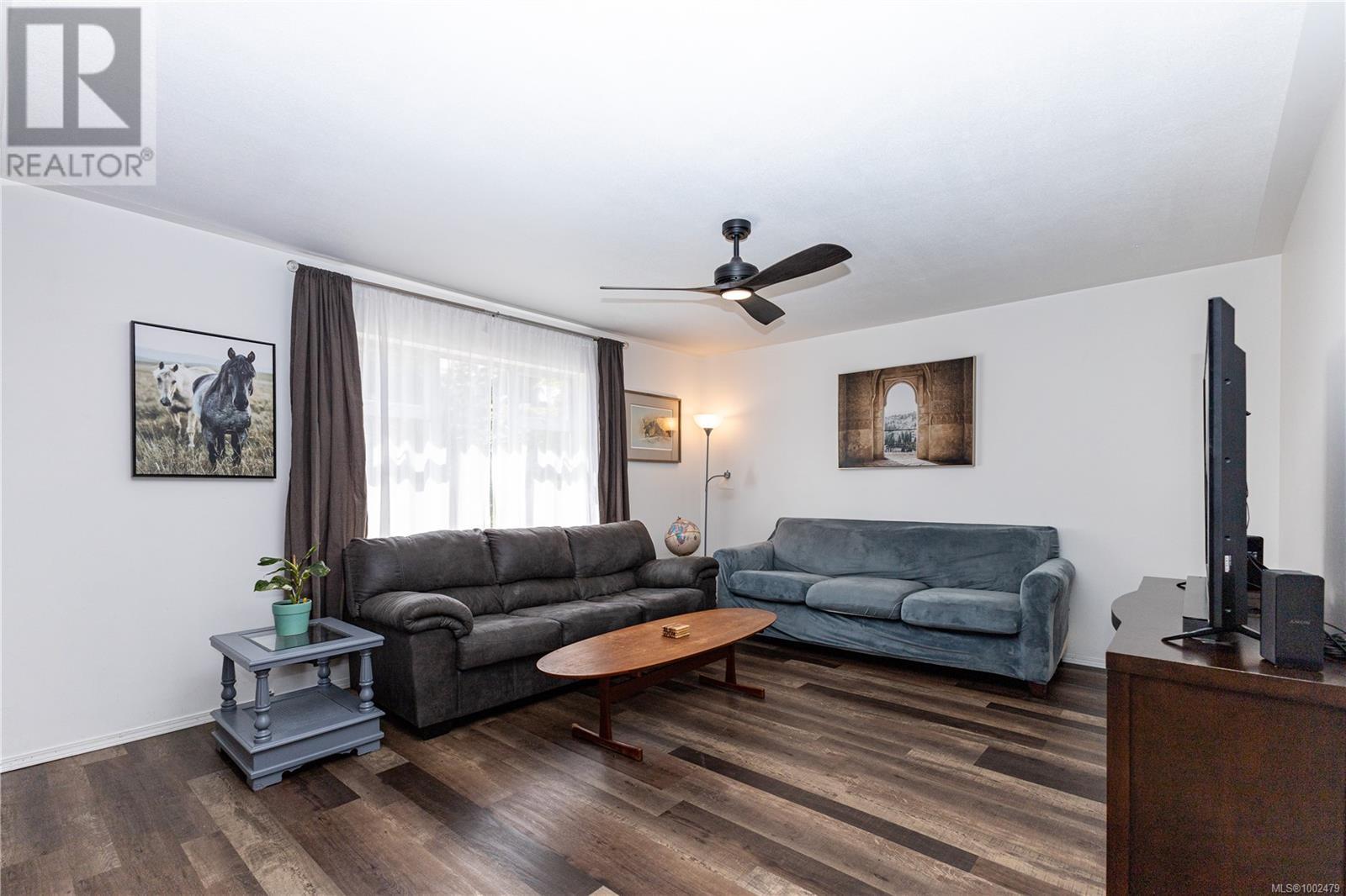 Property at 1 768 Robron Rd image 5