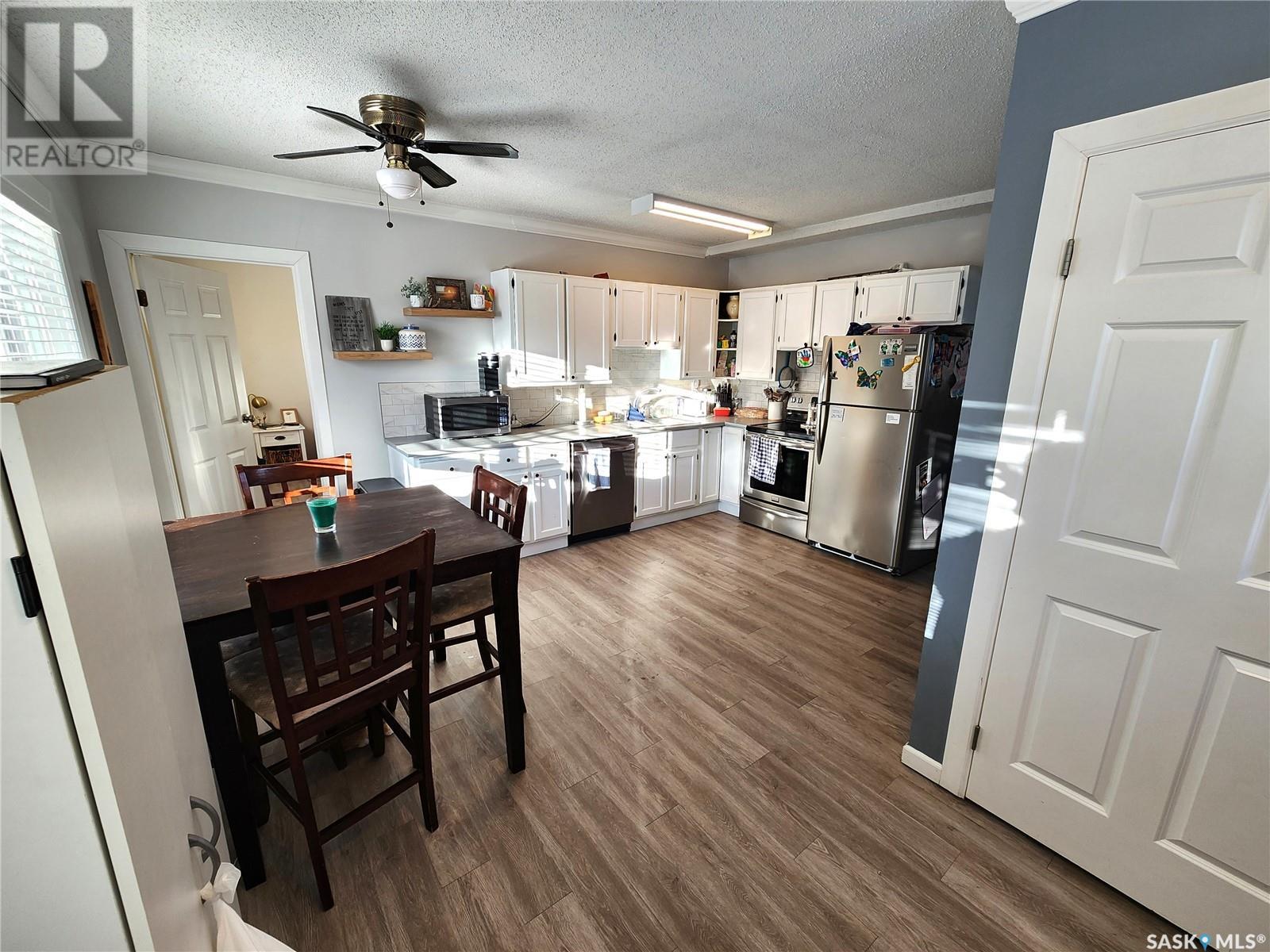 302 Main Street, Bienfait, Saskatchewan  S0C 0M0 - Photo 27 - SK008629