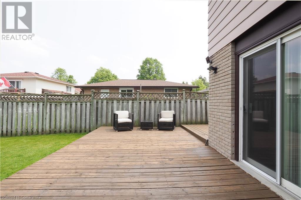 6 Shadeland Crescent, Kitchener, Ontario N2M 2H9 - Photo 38 - 40737702