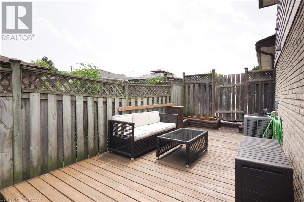 6 Shadeland Crescent, Kitchener, Ontario N2M 2H9 - Photo 39 - 40737702