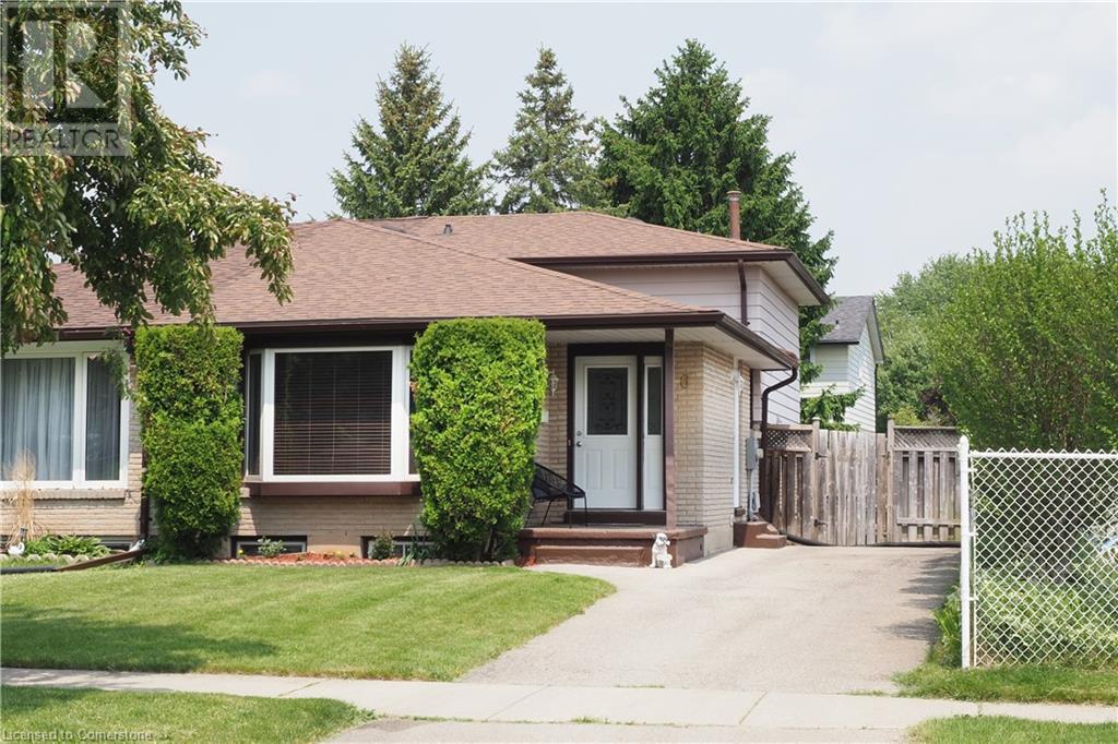 6 Shadeland Crescent, Kitchener, Ontario N2M 2H9 - Photo 1 - 40737702