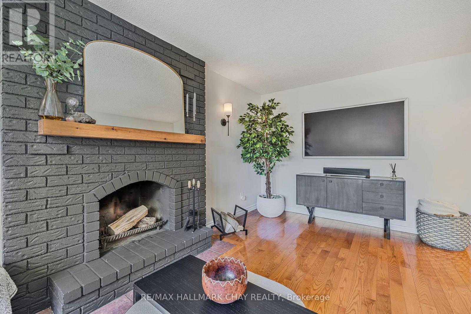 278 Durham Court, Newmarket, Ontario  L3Y 6C9 - Photo 9 - N12176564