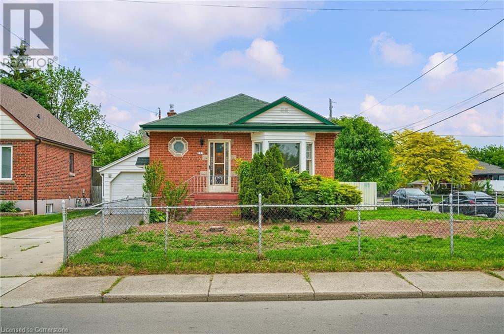 287 Montrose Avenue, Hamilton, Ontario  L8K 4Z5 - Photo 2 - 40738213