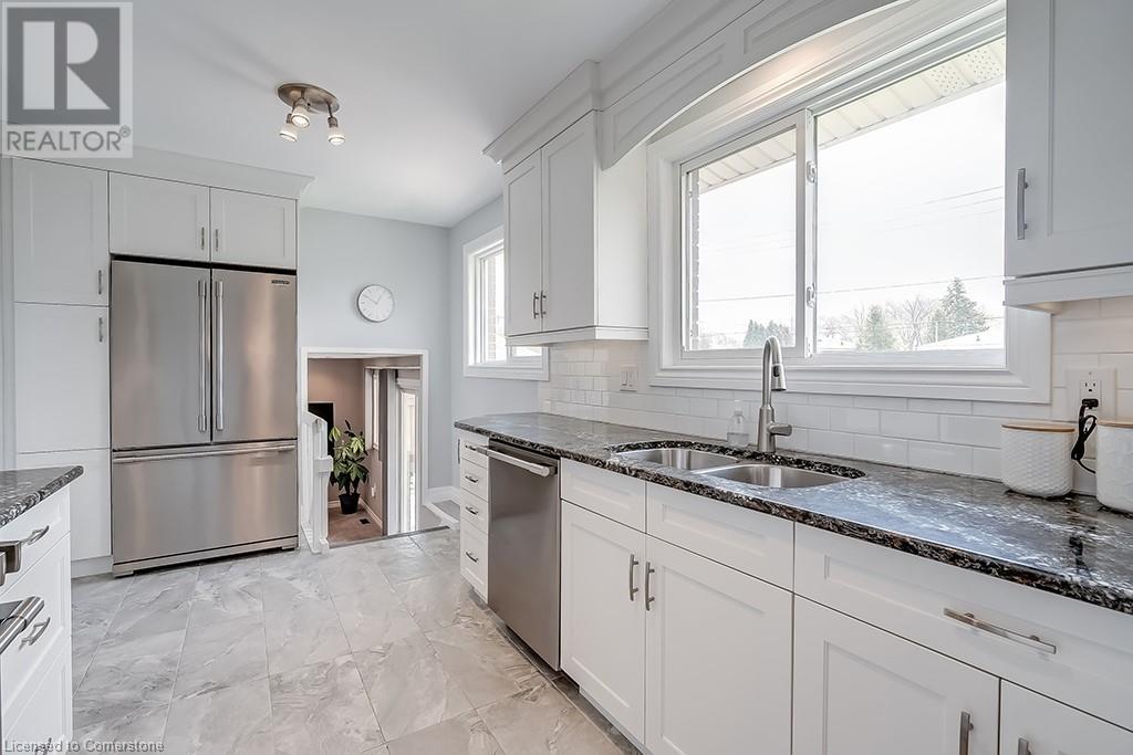 652 Meadow Lane, Burlington, Ontario  L7L 4R8 - Photo 13 - 40738290