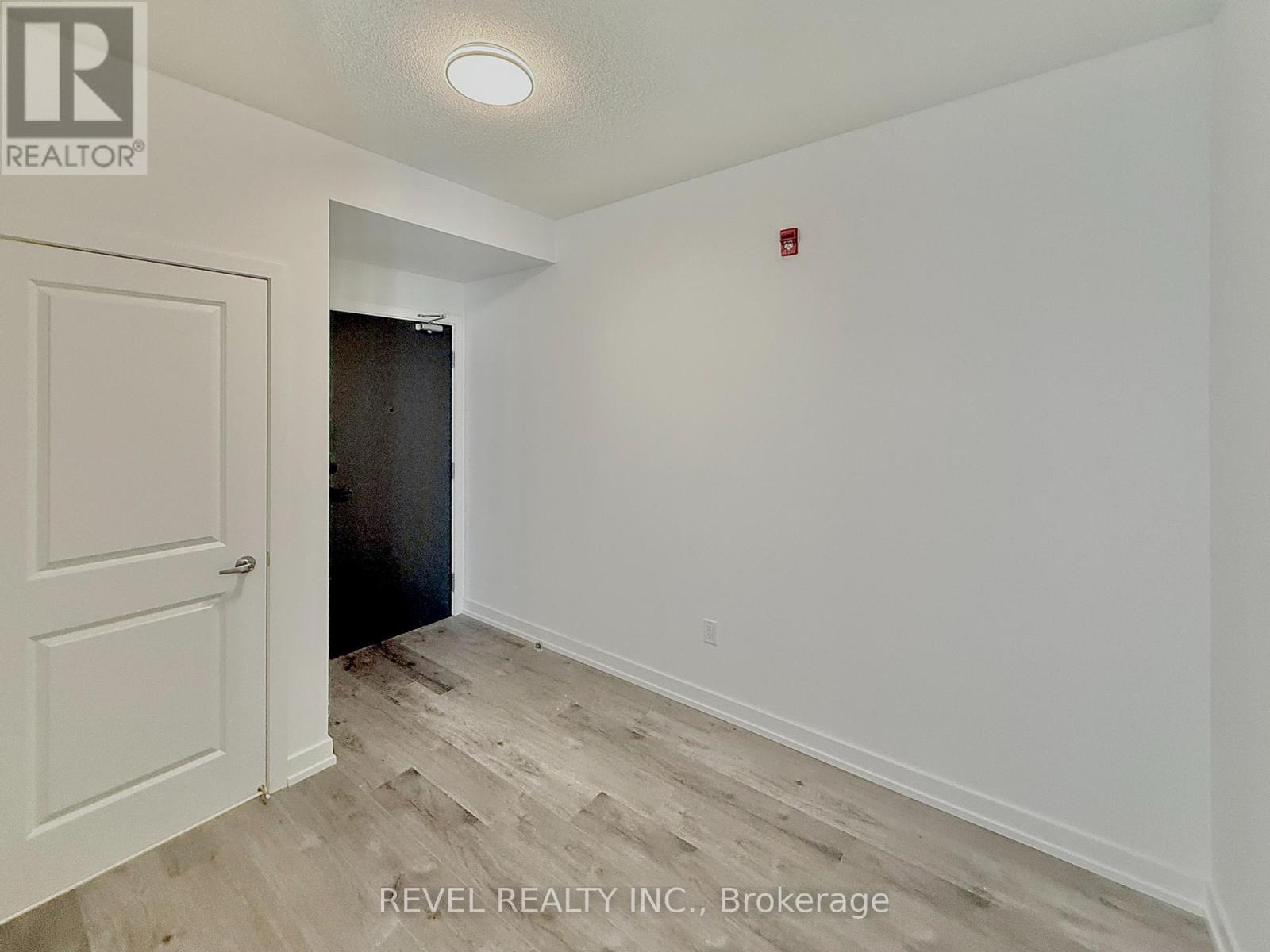 318 - 1010 Dundas Street E, Whitby, Ontario  L1N 2K2 - Photo 3 - E12202192