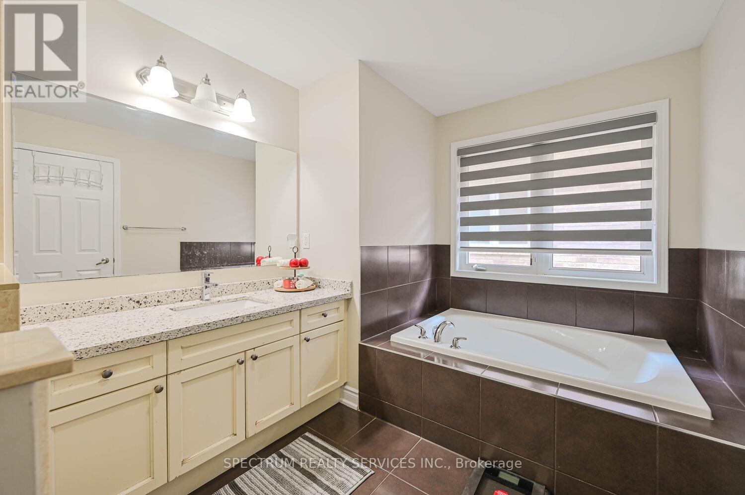 550 Lear Gate, Milton, Ontario  L9T 8K1 - Photo 32 - W12202050