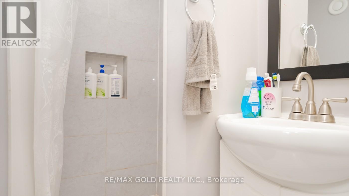 44 Dunblaine Crescent, Brampton, Ontario  L6T 3H2 - Photo 38 - W12202472