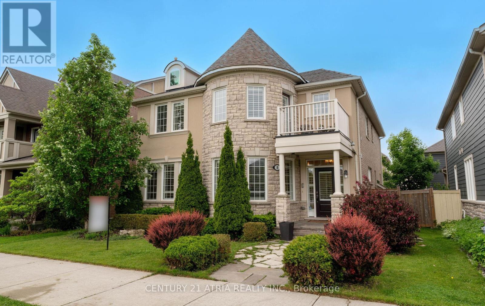 8 PEER STREET, Markham, Ontario