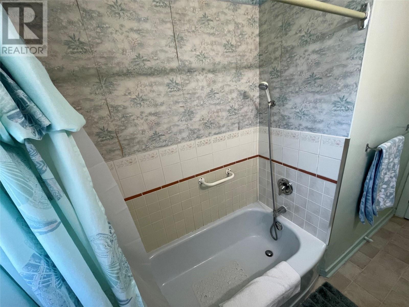 Property at 1802 35 Avenue image 1