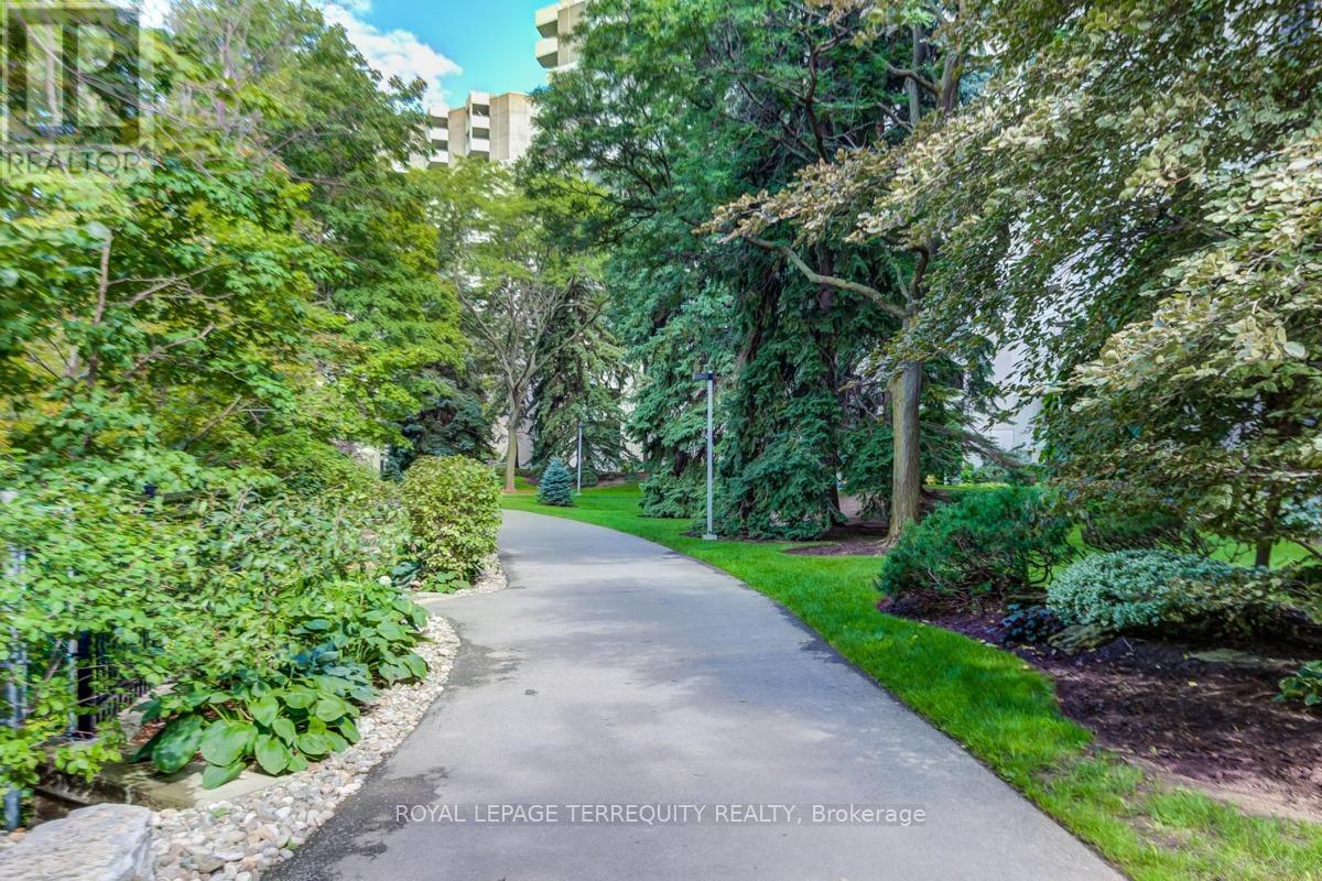 C40 - 288 Mill Road, Toronto, Ontario  M9C 4X7 - Photo 38 - W12179175
