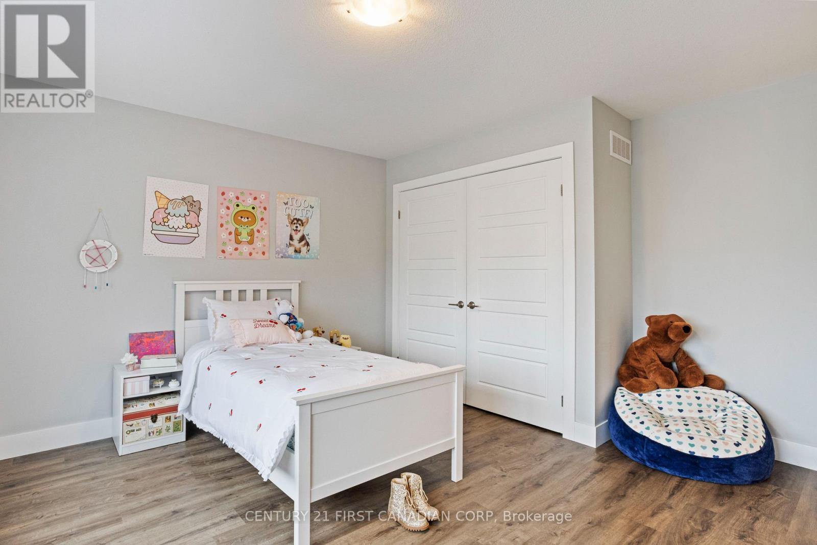 1 Helen Court, Central Elgin, Ontario  N0L 1B0 - Photo 34 - X12115099