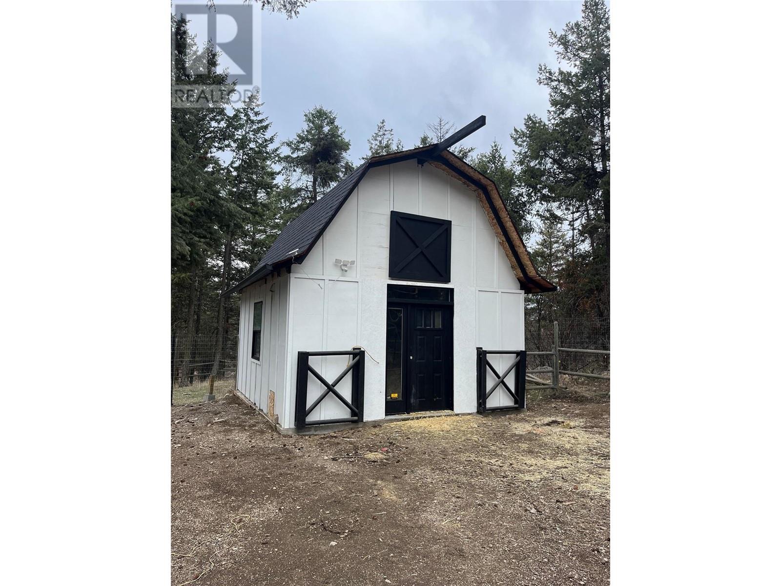 338 Howards Road, Vernon, British Columbia  V1T 6Y5 - Photo 37 - 10351009