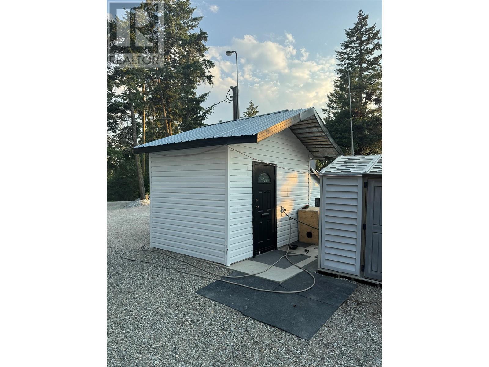 338 Howards Road, Vernon, British Columbia  V1T 6Y5 - Photo 42 - 10351009