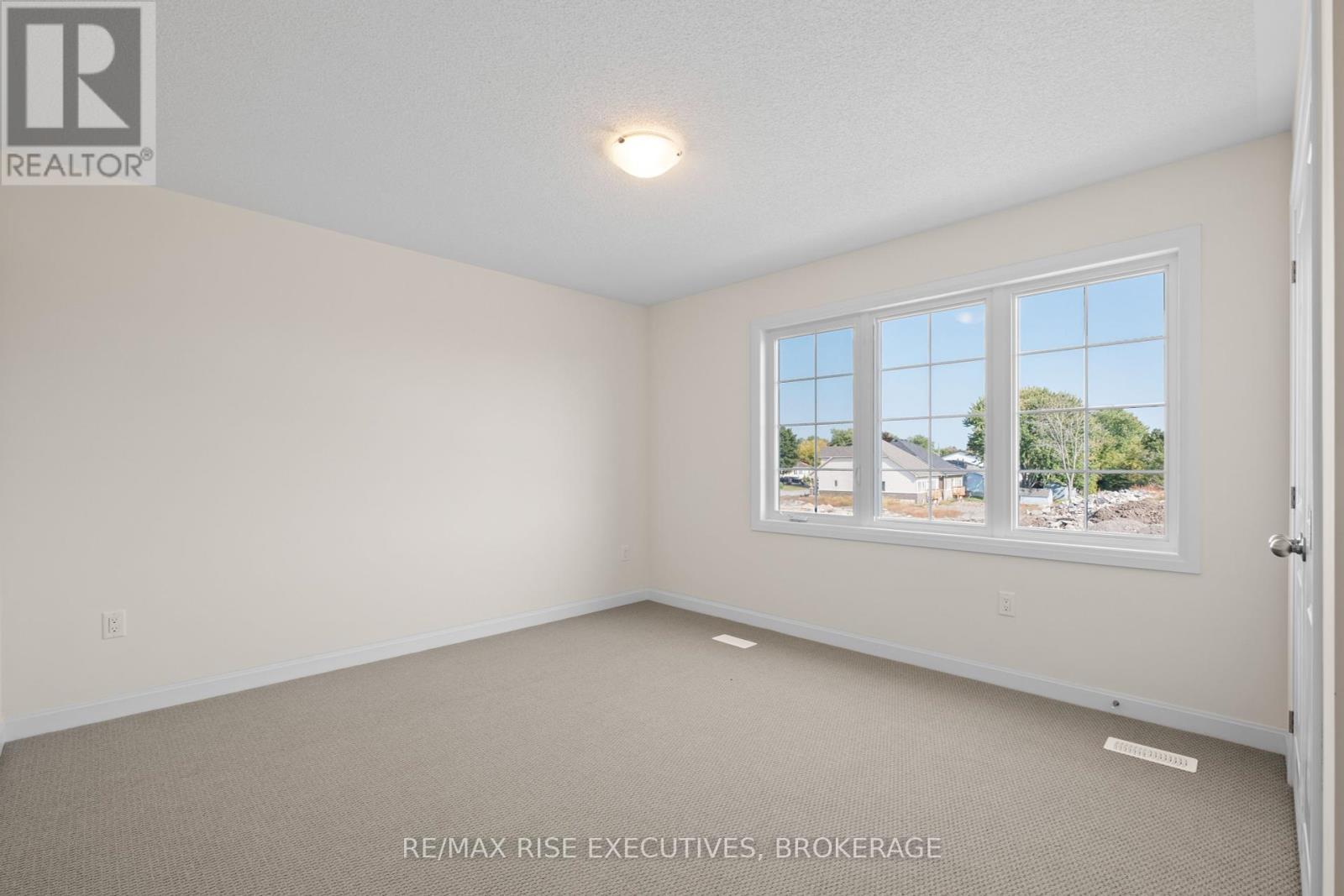 117 Windermere Boulevard, Loyalist, Ontario  K0H 1G0 - Photo 24 - X12202760
