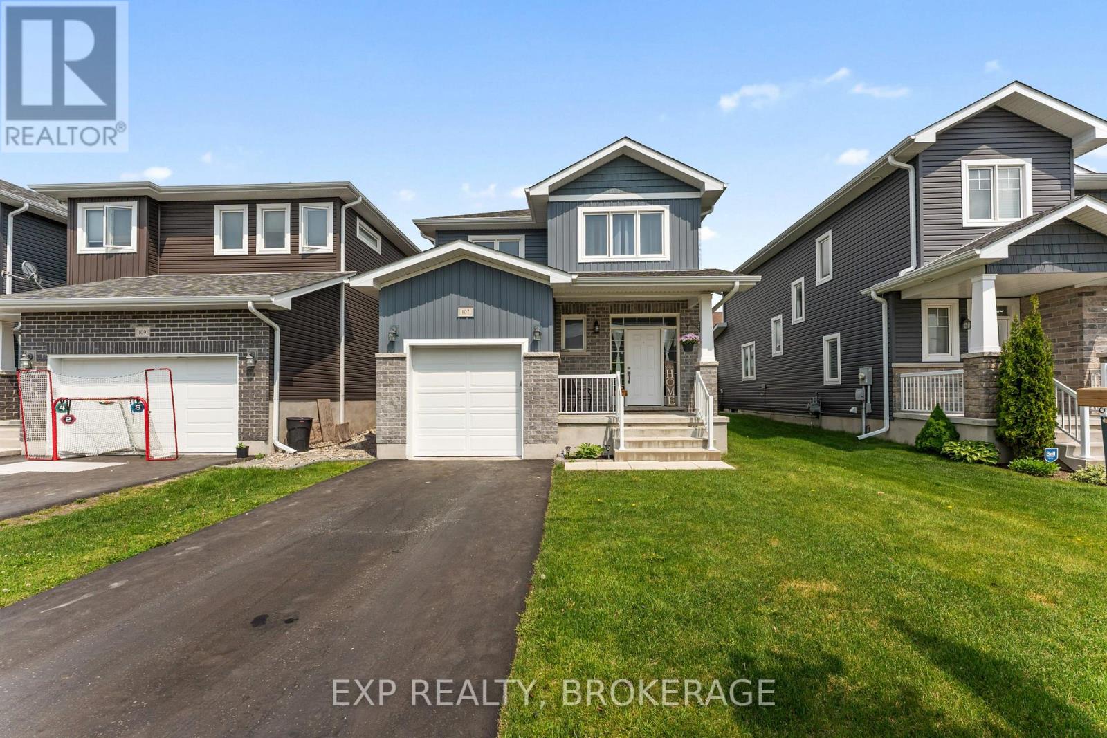 107 HAZLETT STREET, loyalist (amherstview), Ontario
