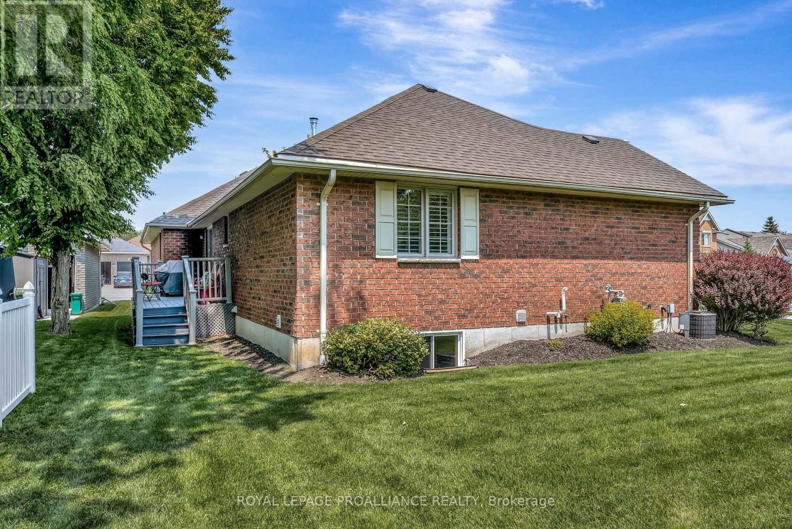 3 Hazel Court, Belleville, Ontario  K8P 5M4 - Photo 37 - X12202715