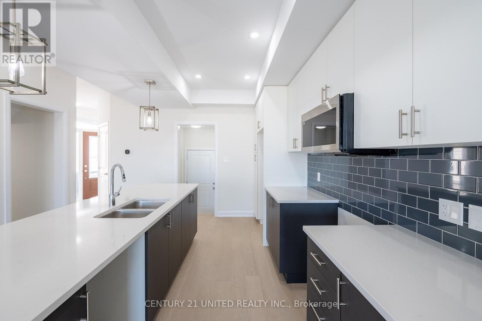 Property at 309 MULLIGHAN GARDENS image 5