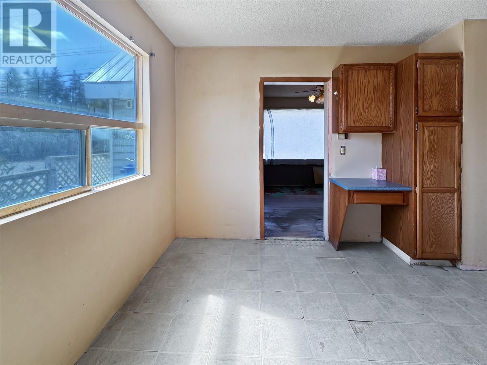 2190 Warren Avenue, Kimberley, British Columbia  V1A 1S7 - Photo 8 - 10345543