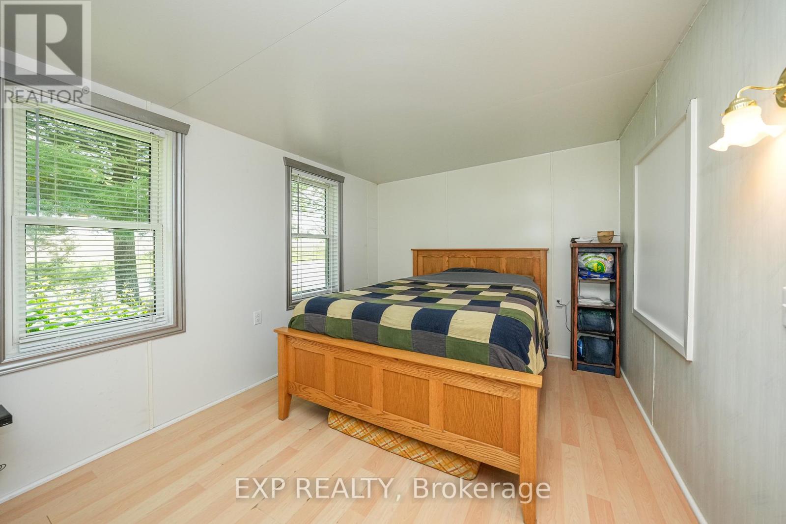 Photo 17 of 33 for 32207 Sylvan Road