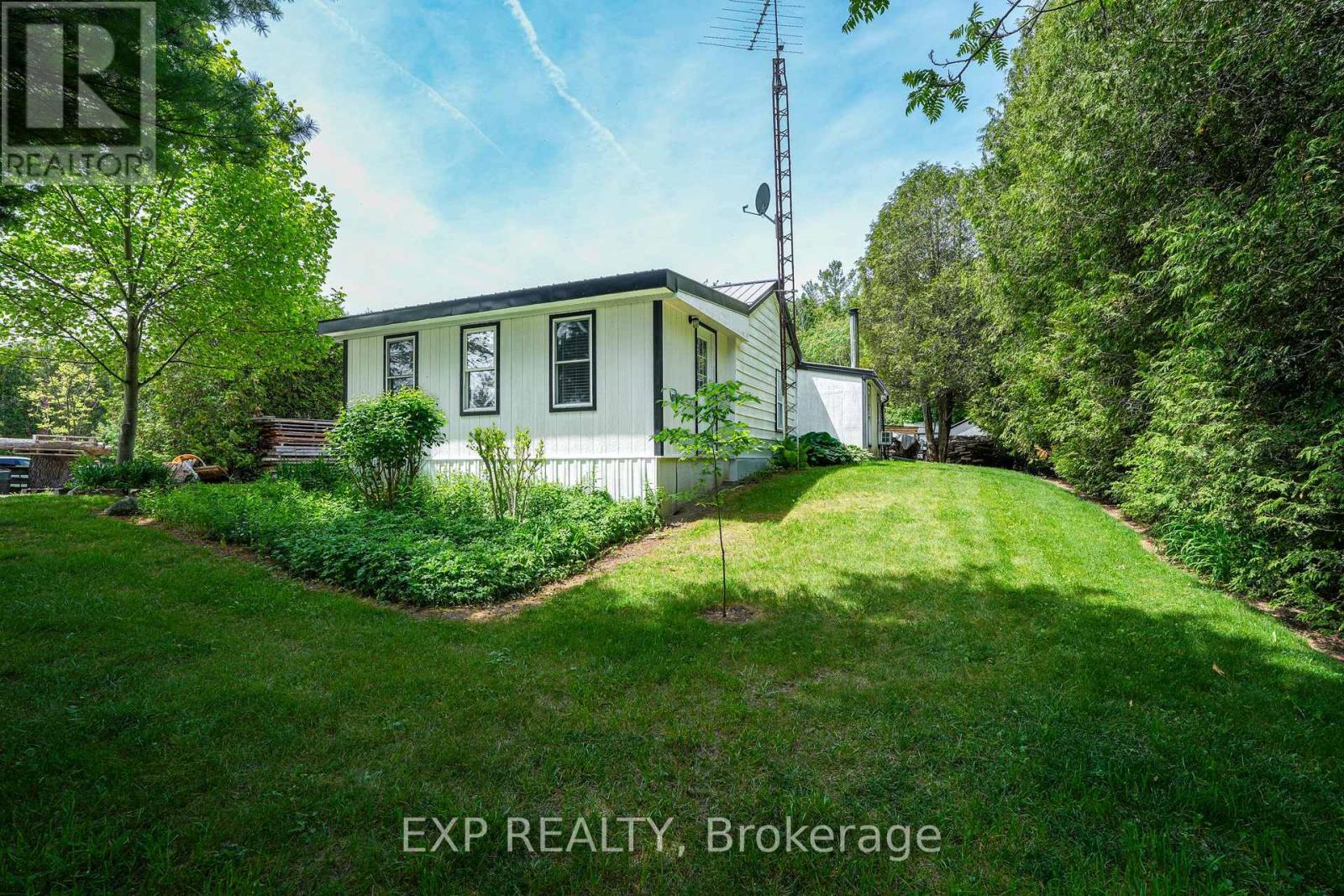 Photo 2 of 33 for 32207 Sylvan Road