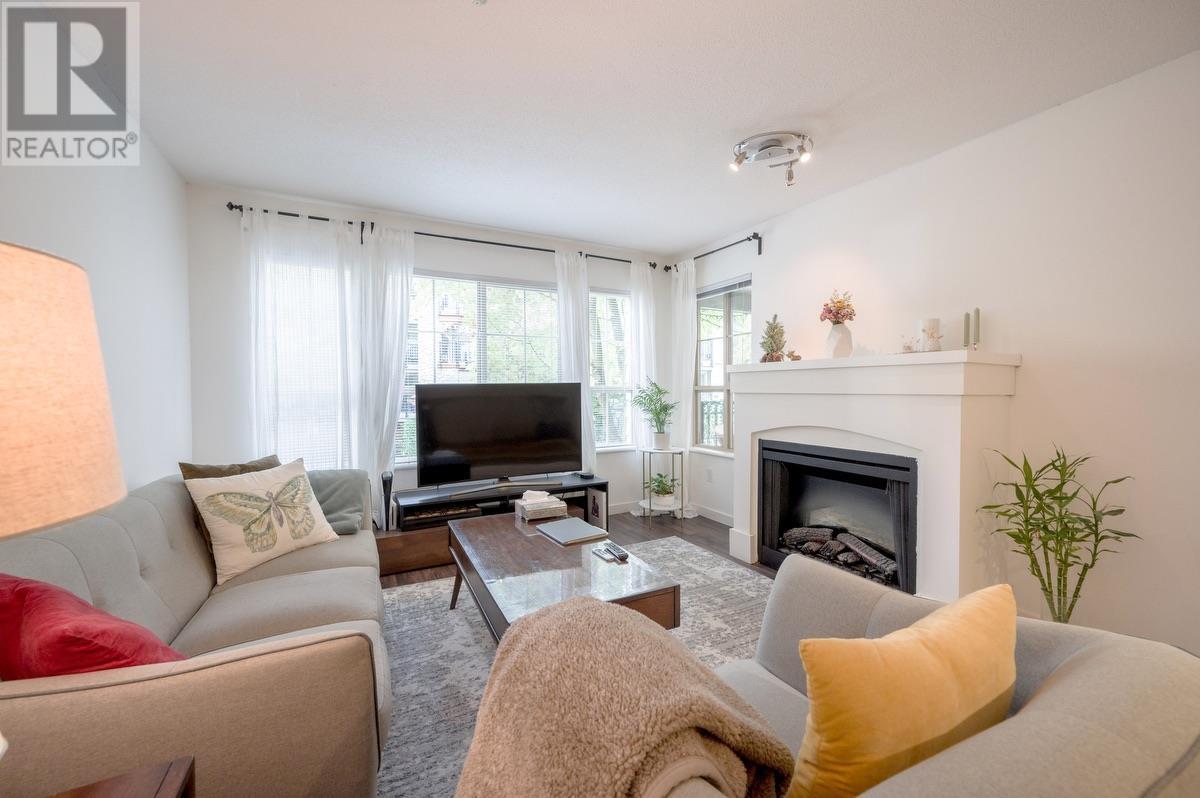301 2966 Silver Springs Boulevard, Coquitlam, British Columbia  V3E 3S1 - Photo 4 - R2985006