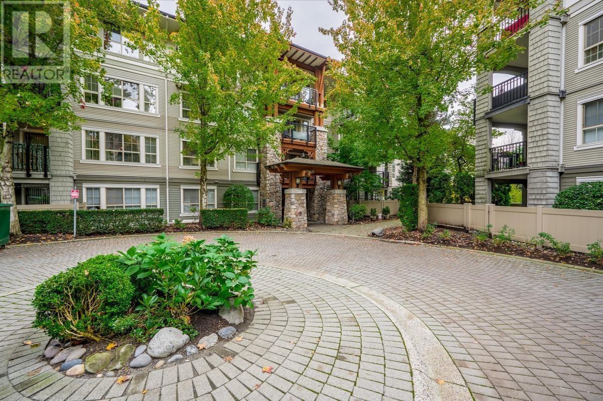 301 2966 Silver Springs Boulevard, Coquitlam, British Columbia  V3E 3S1 - Photo 2 - R2985006