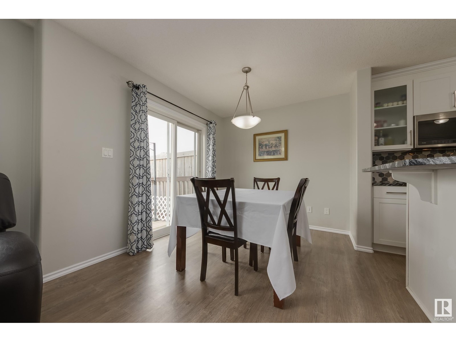 146 Castle Dr Nw, Edmonton, Alberta  T5X 6J2 - Photo 10 - E4440902