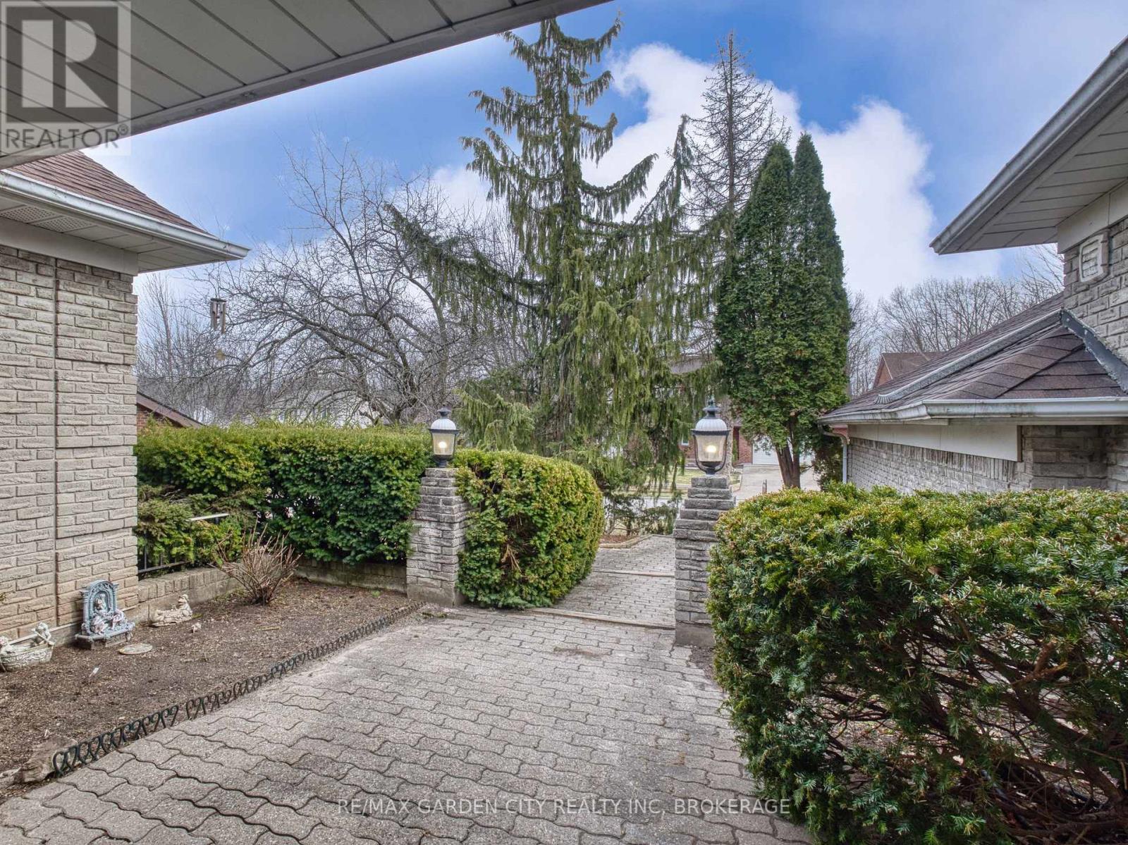 Property at 61 TREMONT DRIVE image 4