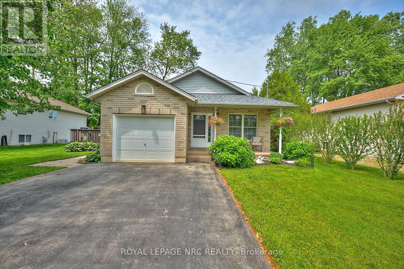 3270 Poplar Avenue, Fort Erie, Ontario  L0S 1N0 - Photo 2 - X12202781