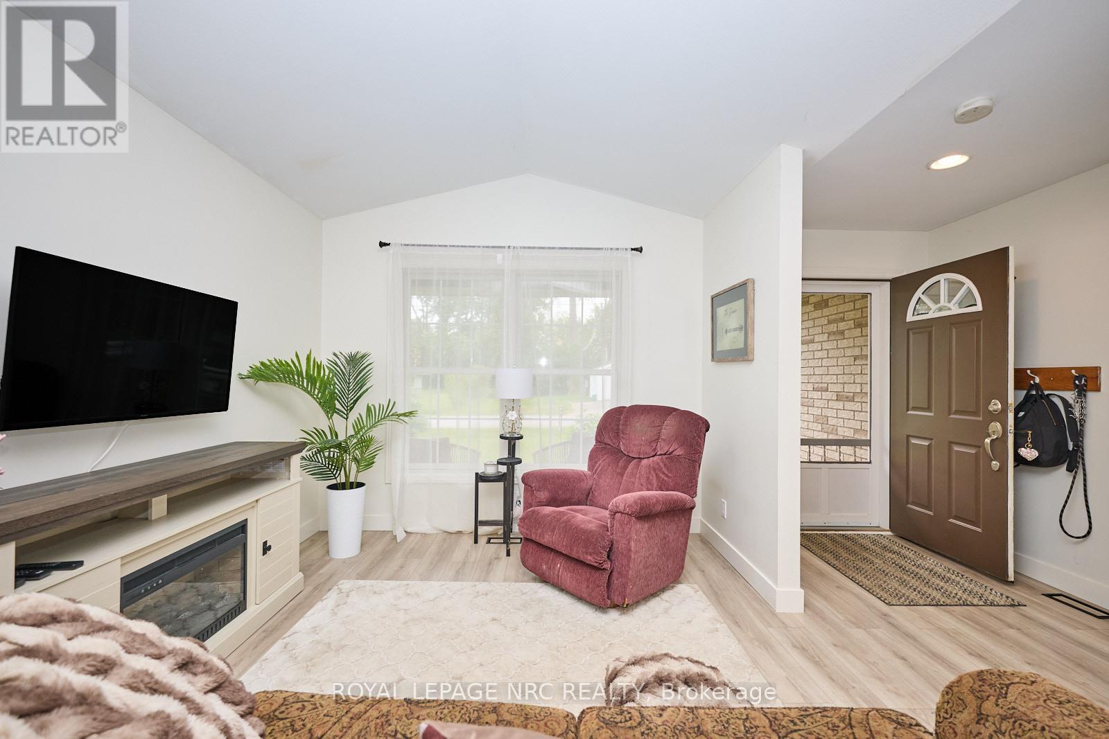 3270 Poplar Avenue, Fort Erie, Ontario  L0S 1N0 - Photo 24 - X12202781