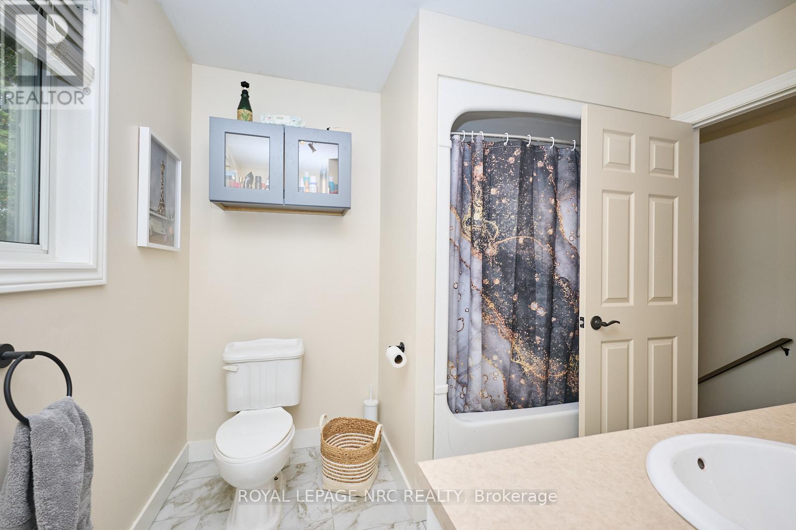 3270 Poplar Avenue, Fort Erie, Ontario  L0S 1N0 - Photo 37 - X12202781