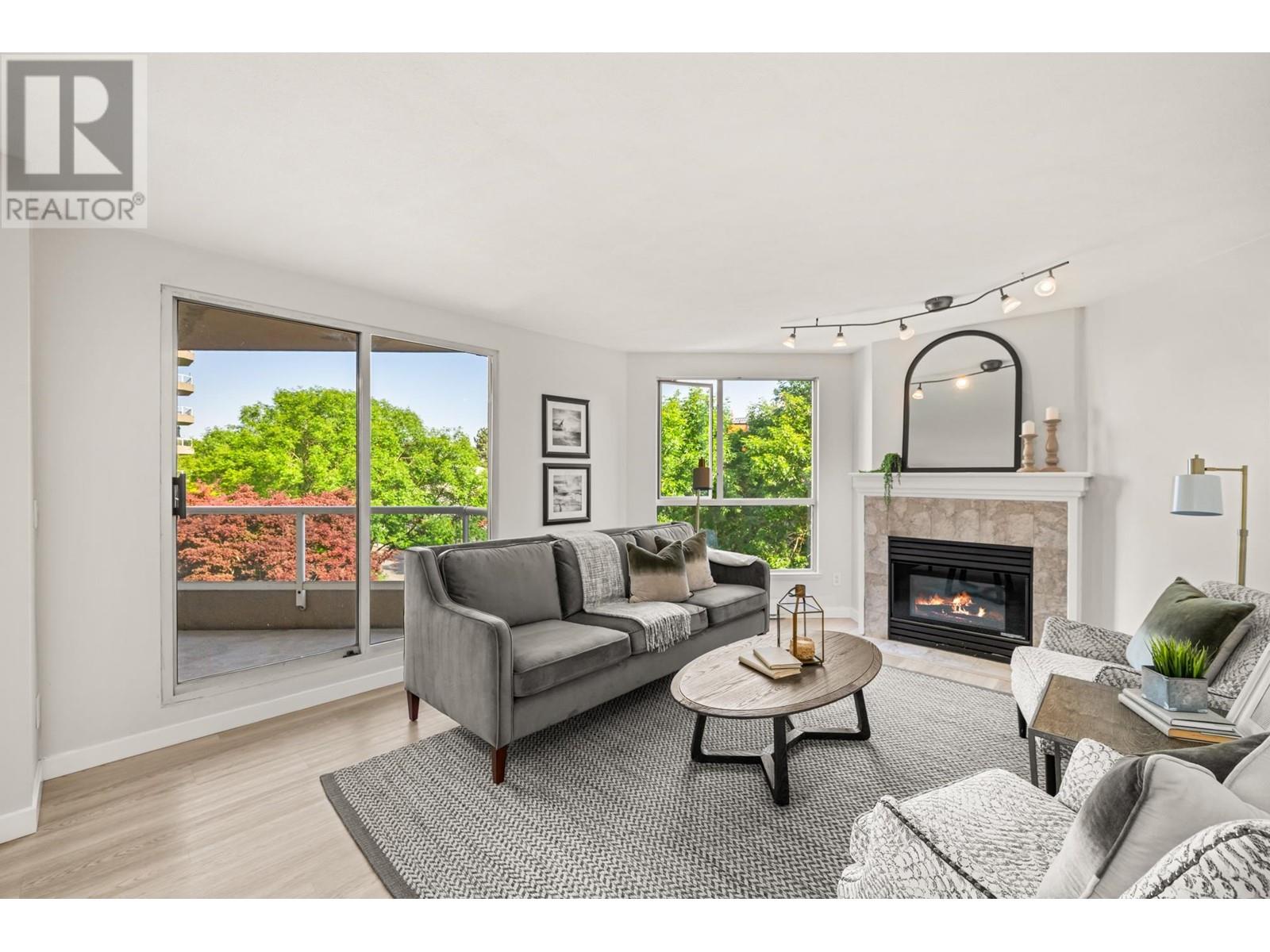 401 1185 QUAYSIDE DRIVE, new westminster, British Columbia