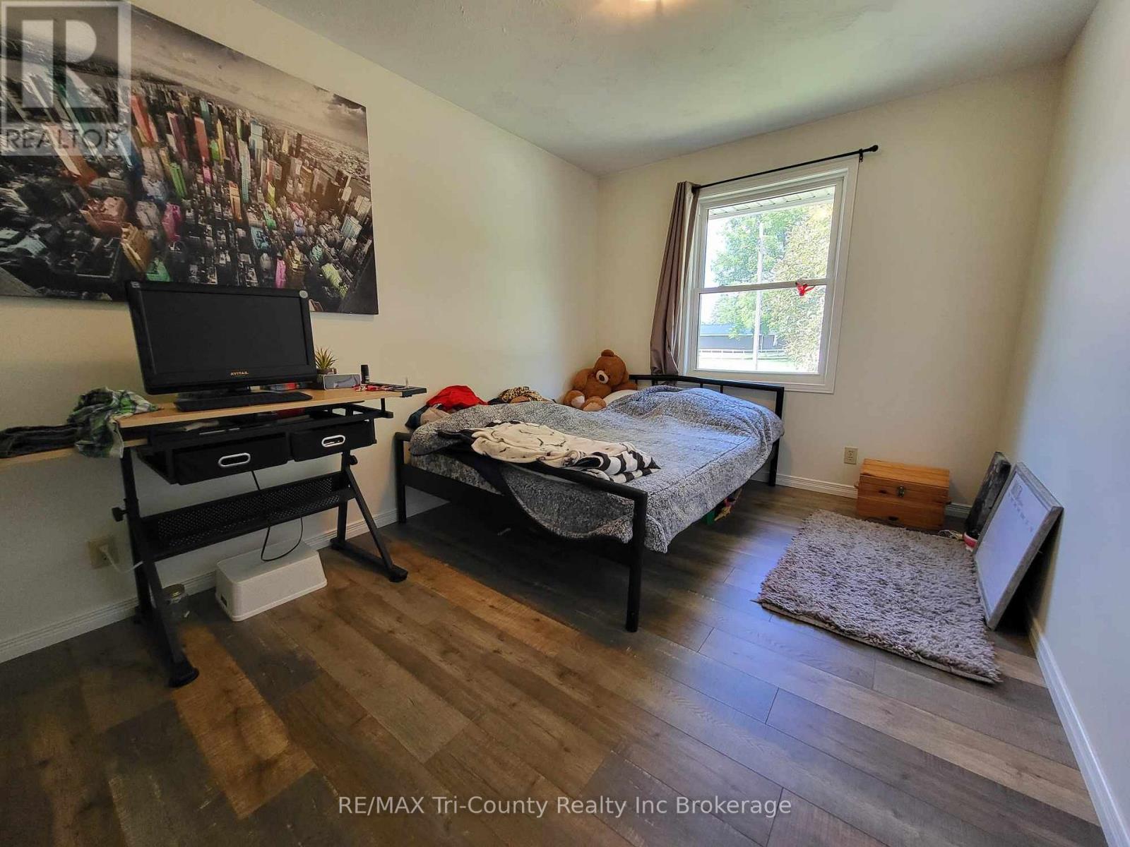 9 Nelson Street, Tillsonburg, Ontario  N4G 4T5 - Photo 12 - X12202738