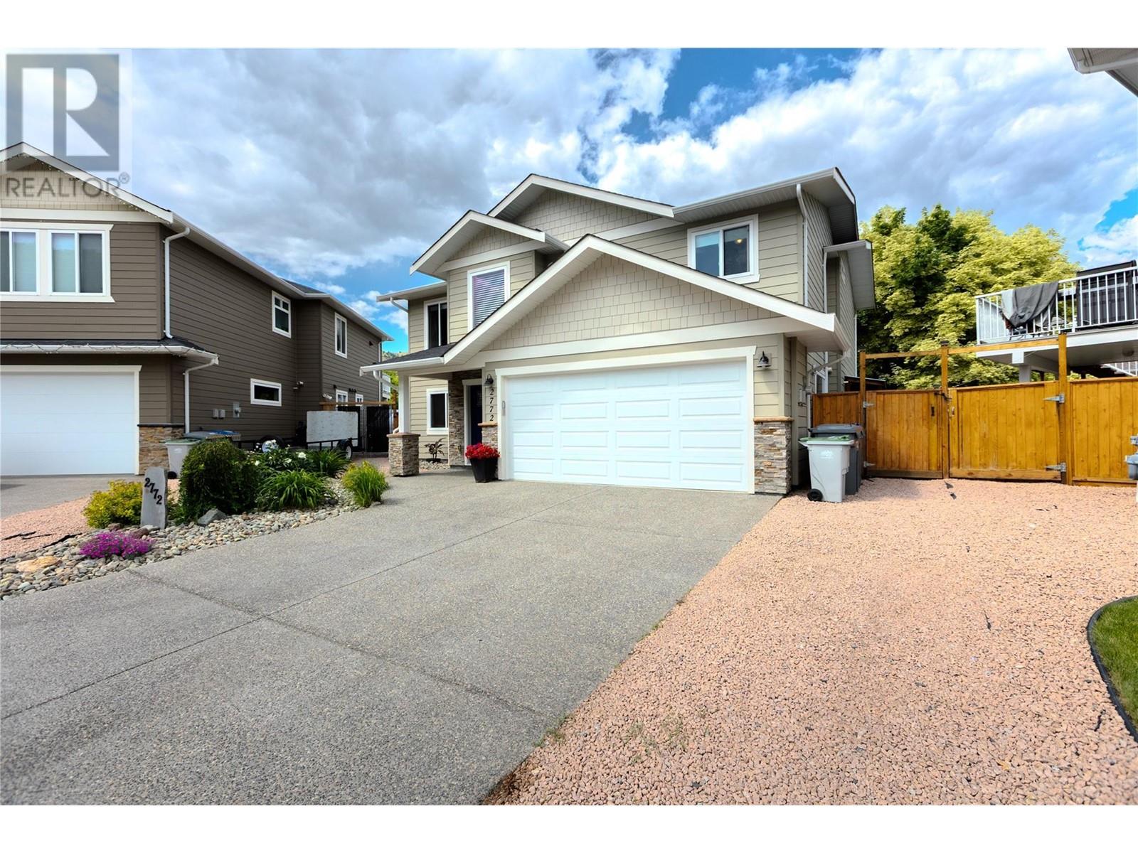 Property at 2772 BEACHMOUNT Crescent image 2