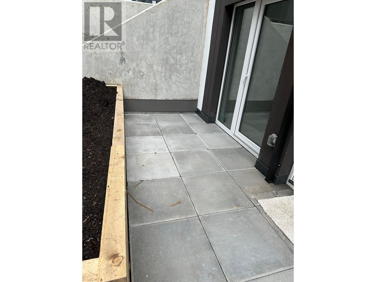 104 2075 E 1st Avenue, Vancouver, British Columbia  V5N 1A1 - Photo 5 - R3012300