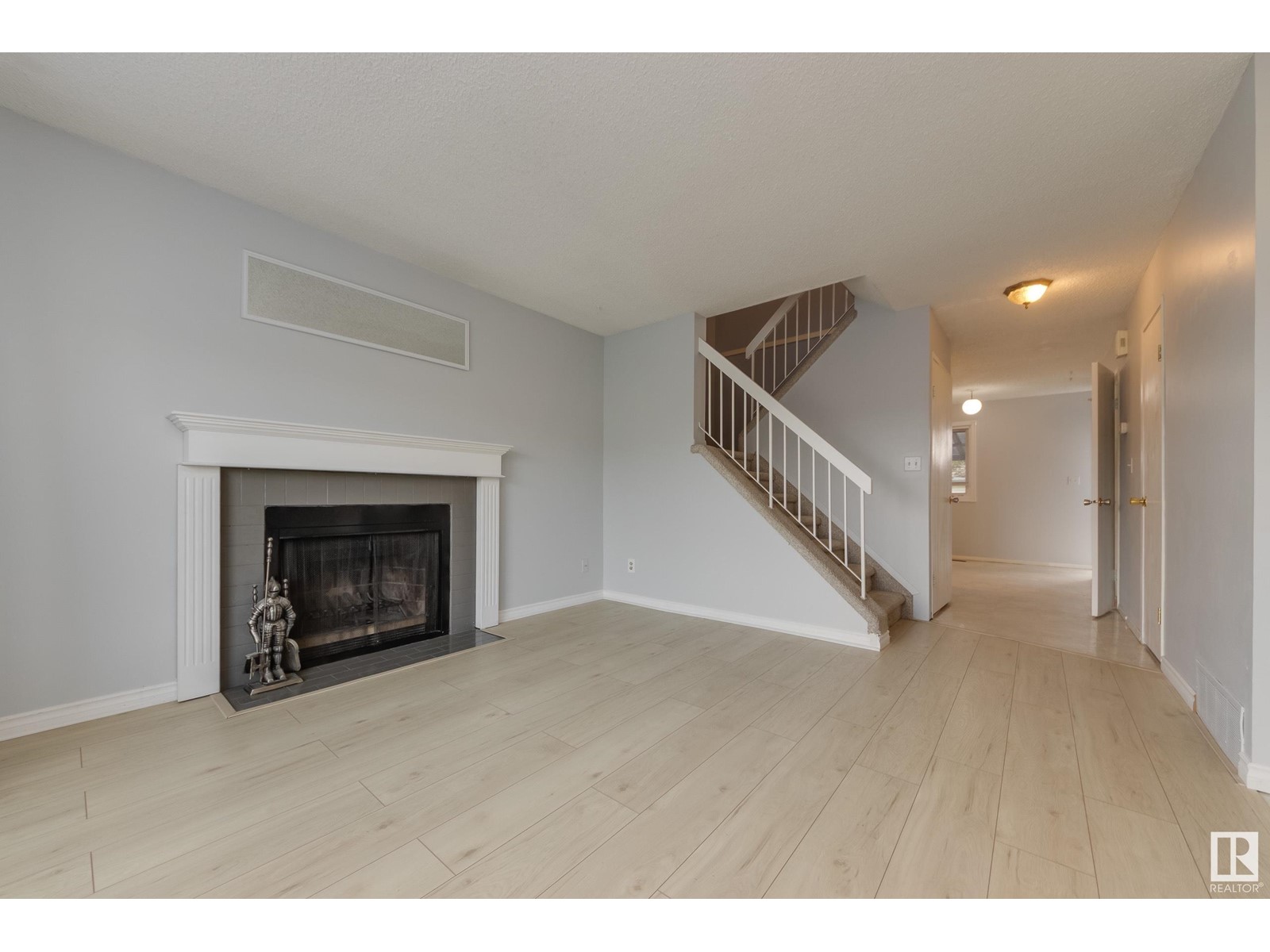 15730 84 St Nw, Edmonton, Alberta  T5Z 2P1 - Photo 7 - E4440904