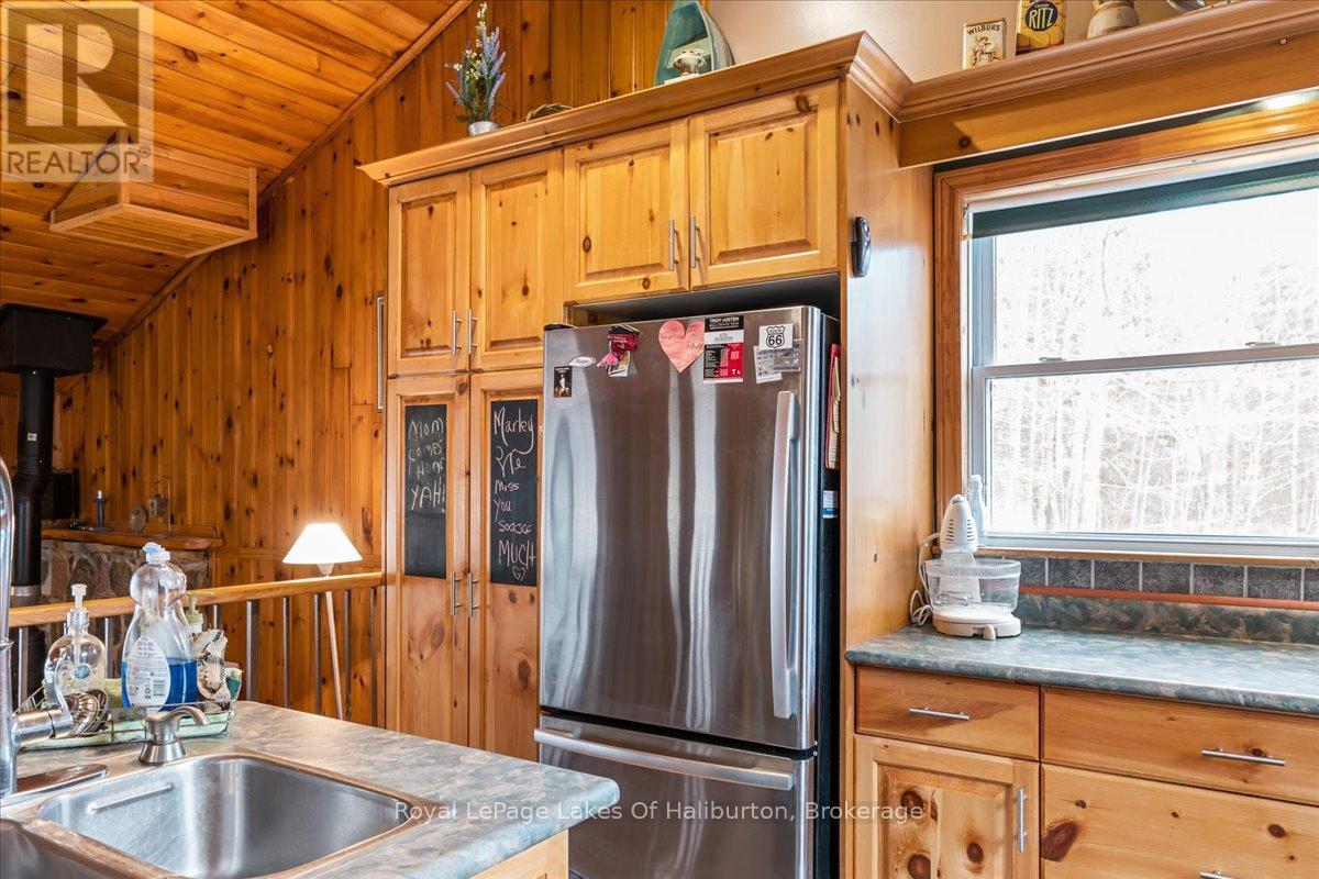 1272 Little Bob Lake Road, Minden Hills, Ontario  K0M 2K0 - Photo 8 - X12202713