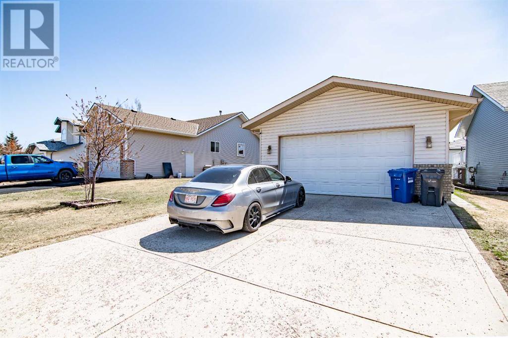 123 Duston Street, Red Deer, Alberta  T4R 2V8 - Photo 3 - A2219529