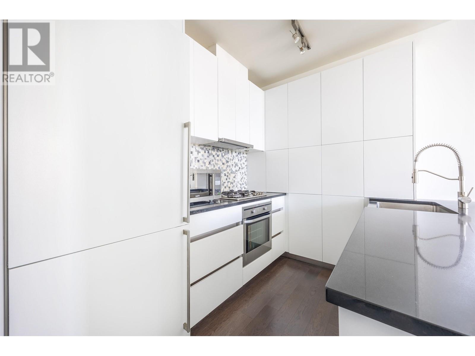 2004 565 Smithe Street, Vancouver, British Columbia  V6B 0E4 - Photo 4 - R2992128