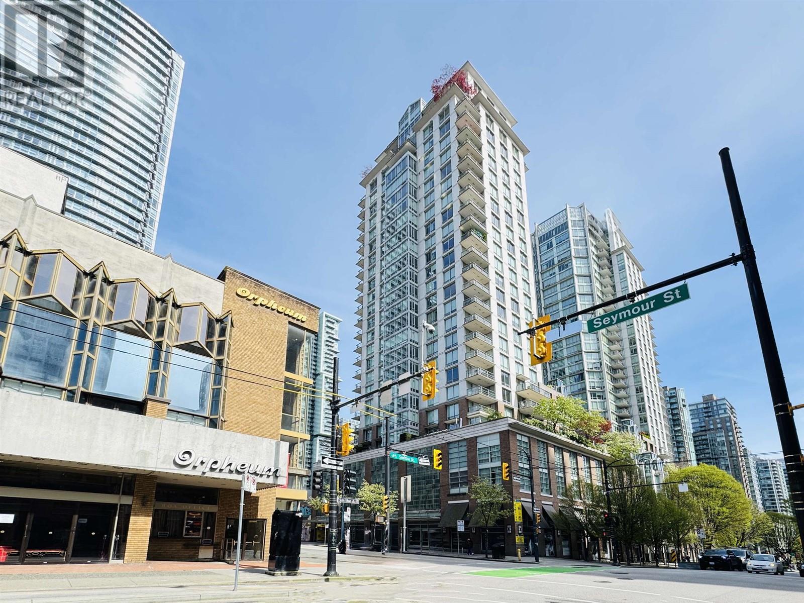 2004 565 Smithe Street, Vancouver, British Columbia  V6B 0E4 - Photo 2 - R2992128