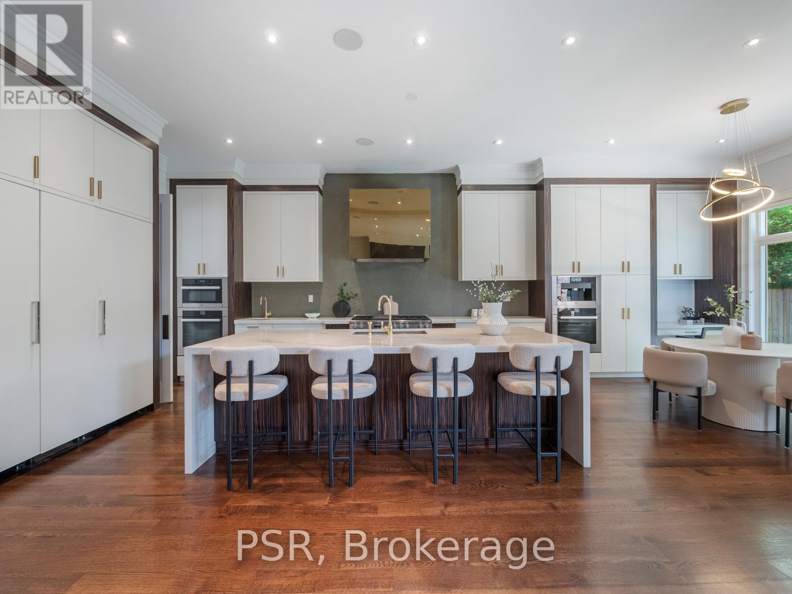 26 Strathearn Boulevard, Toronto (Forest Hill South), Ontario  M5P 1S7 - Photo 8 - C12202631