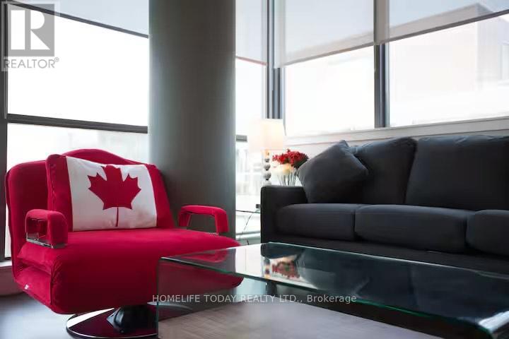 1502 - 8 Charlotte Street, Toronto (Waterfront Communities), Ontario  M5V 0K4 - Photo 8 - C12202728