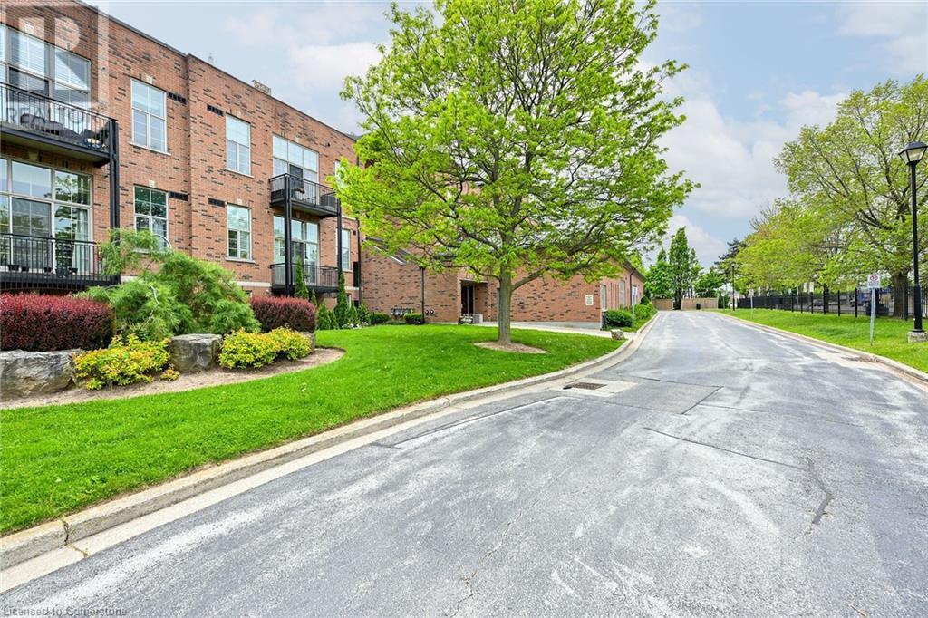 Property at 262 DUNDAS Street E Unit# 403 image 2
